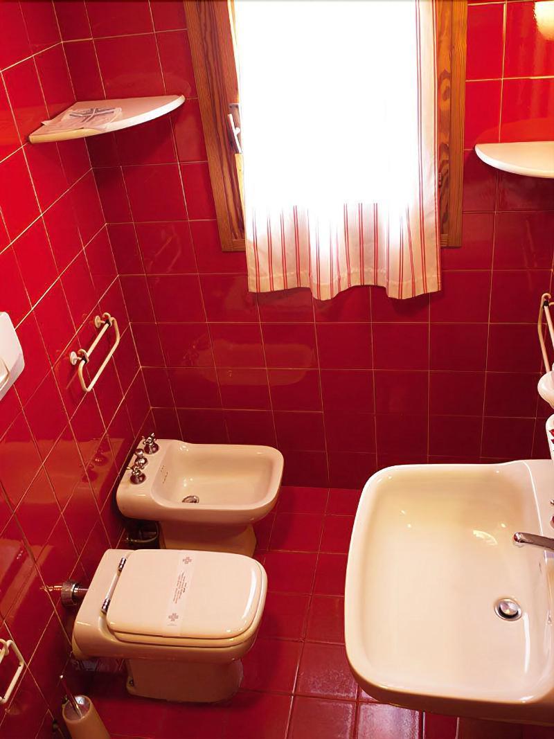 Hotel Garibaldi La Maddalena  Eksteriør billede